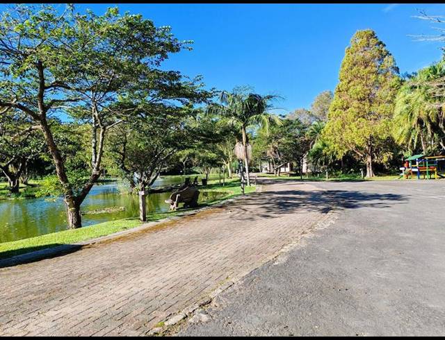 2 BEDROOM APARTMENT FOR SALE IN RENNIES BEACH